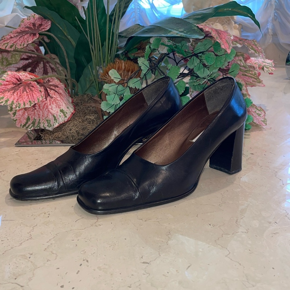 Bruno Melli all leather heels